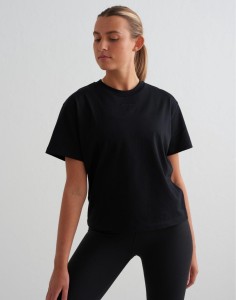 Damski T-shirt z krótkim rękawem, pudełkowy krój, haftowane logo Boxy czarny