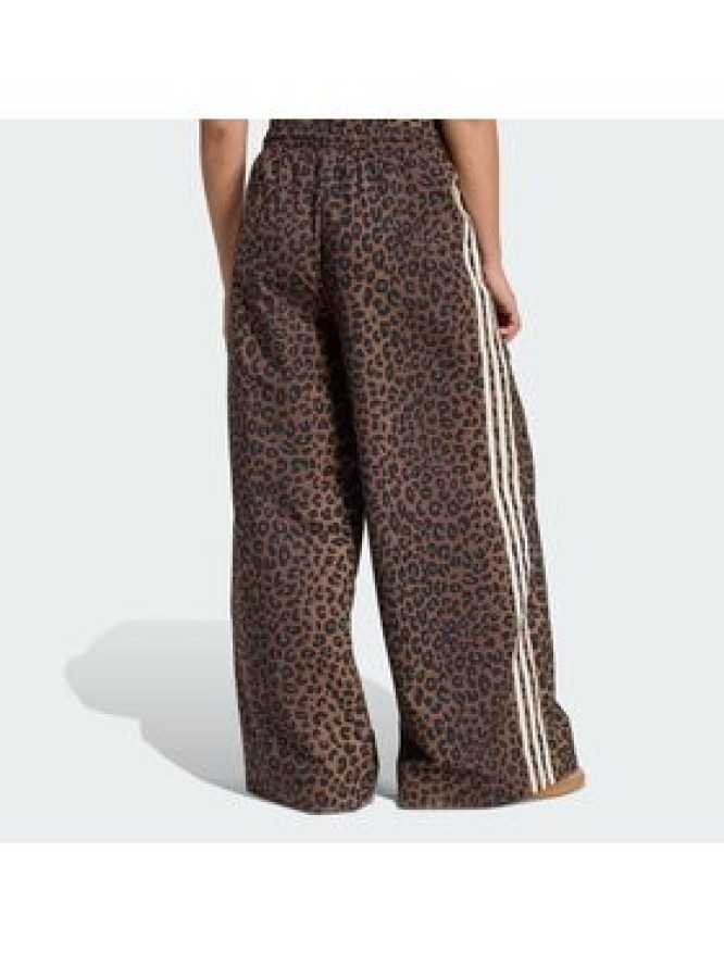 adidas Spodnie dresowe Leopard Firebird JW7302 Brązowy Wide Leg