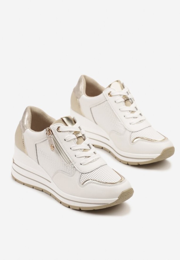 Białe Skórzane Sneakersy na Koturnie z Metalicznymi Zdobieniami i Suwakiem Jorivis