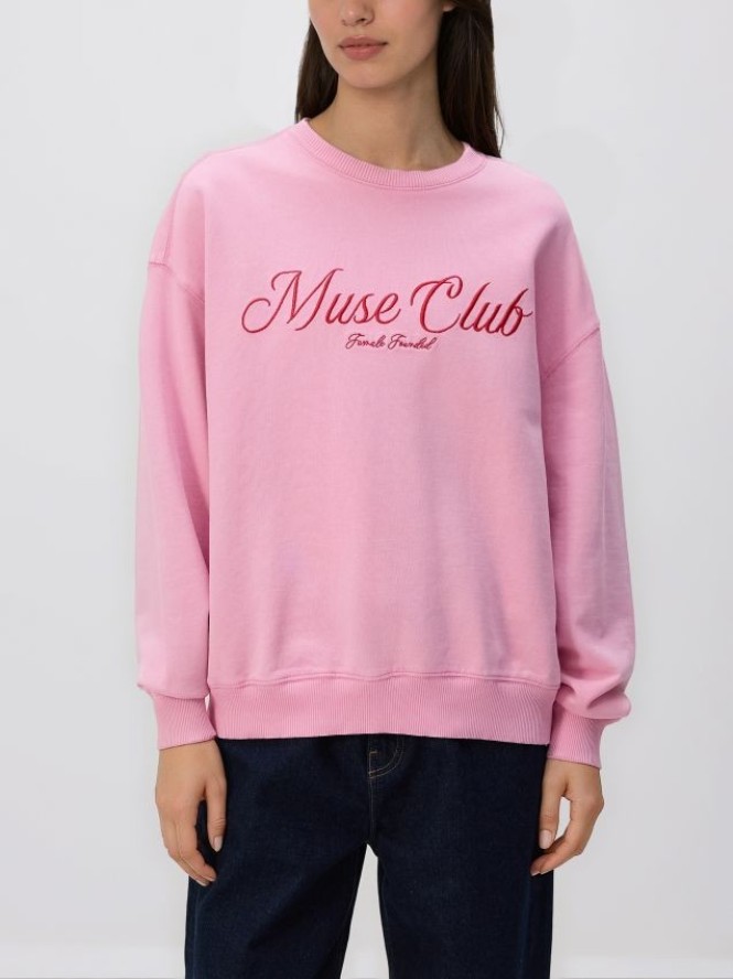 Bluza z haftowanym napisem - pastelowy róż