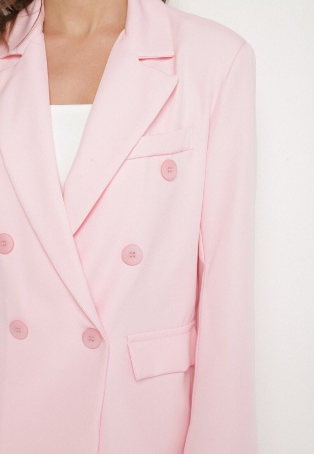 Różowa Dwurzędowa Marynarka z Usztywnioną Linią Ramion Emiranea