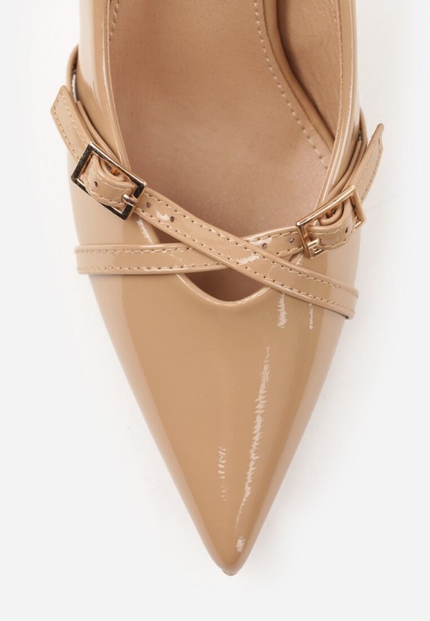 Ciemnobeżowe Lakierowane Szpilki Vices z Klamrami i Paskami Tamirella