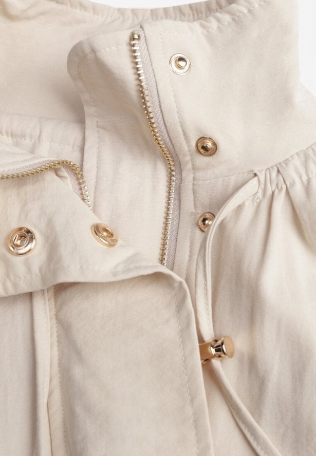 Beżowa Oversizowa Kurtka Przejściowa o Kroju Bombki z Bawełny i Wiskozy Birana