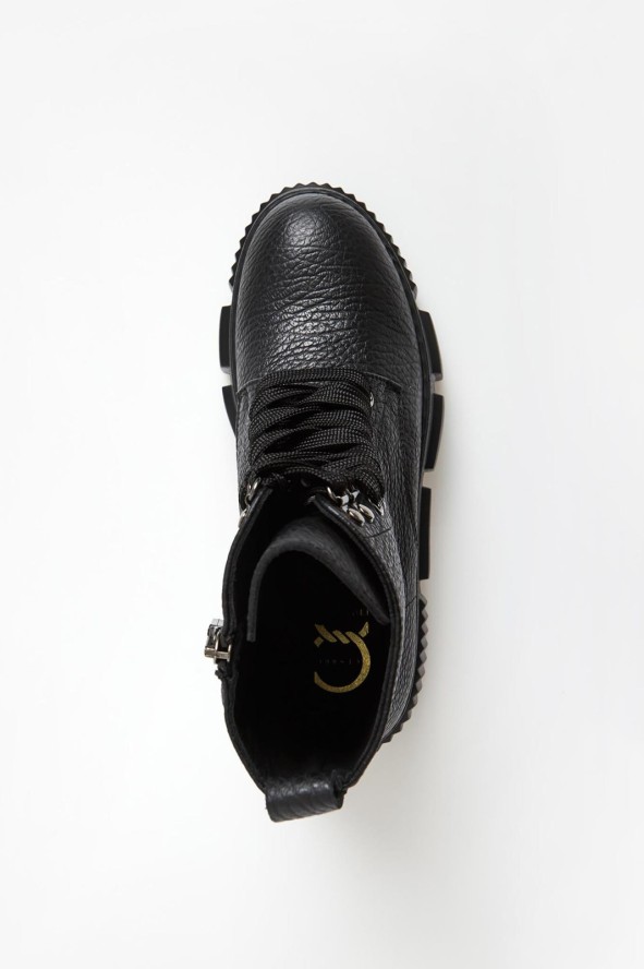 Trapery damskie skórzane CESARE CASADEI