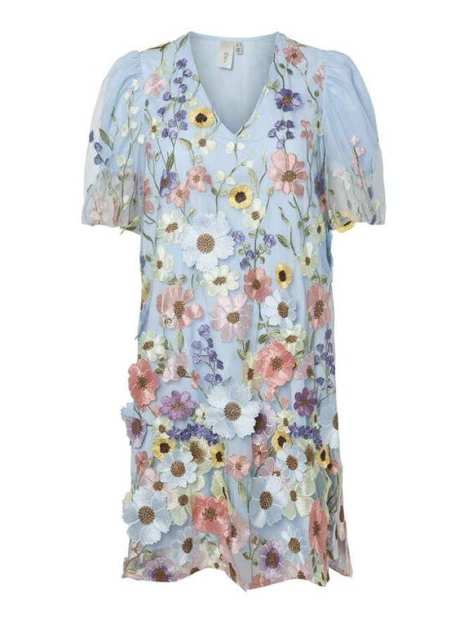 YAS Sukienka koktajlowa Flowering 26037387 Błękitny Loose Fit