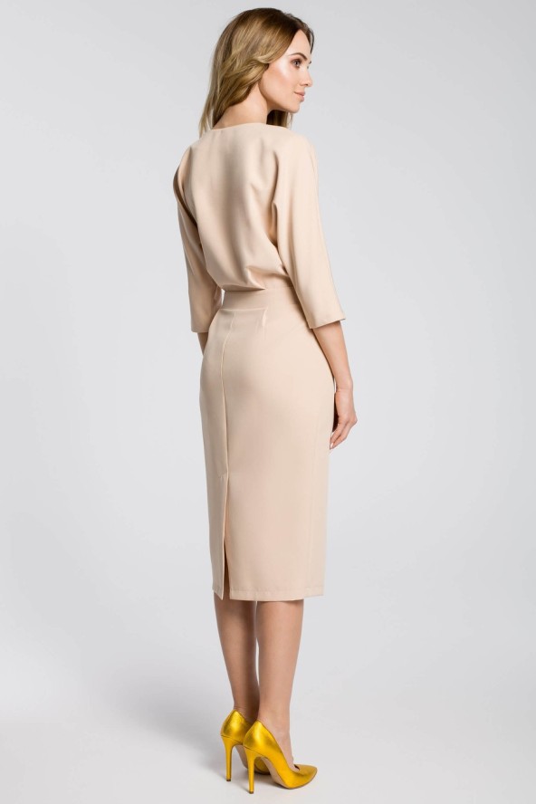 Sukienka elegancka midi kimonowa góra i dopasowany dół beżowa