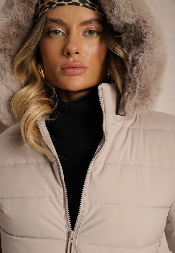 Ciemnobeżowa Taliowana Kurtka z Pikowanymi Przeszyciami z Kapturem z Futerkiem Loretina