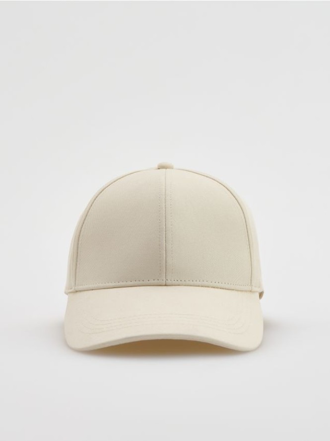 Czapka z daszkiem - złamana biel