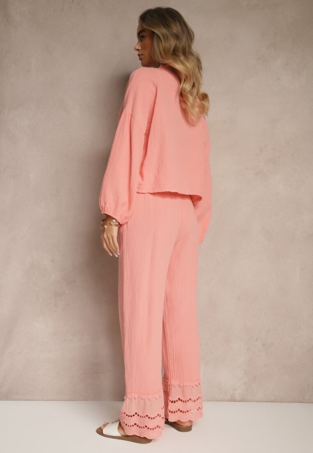 Różowy Komplet z Bawełny z Ażurowymi Wstawkami Bluzka z Wiązaniem i Spodnie Jaette