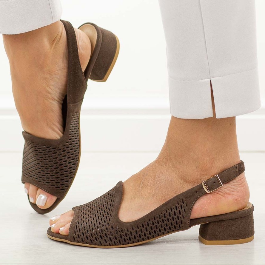 Czekoladowe ażurowe skórzane Polskie sandały damskie na obcasie Deoni D521C