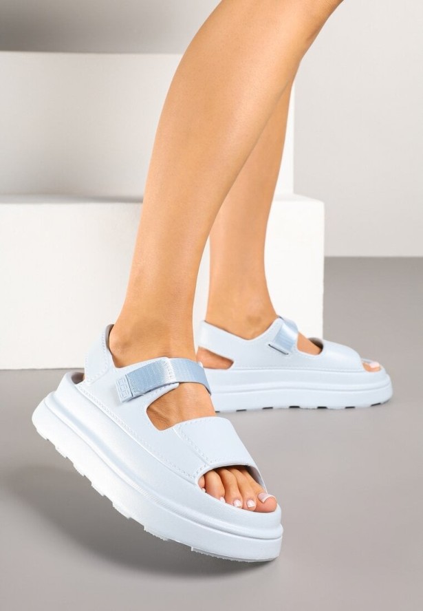 Jasnoniebieskie Piankowe Sandały na Grubej Podeszwie z Zapięciem na Rzep Rosaloria