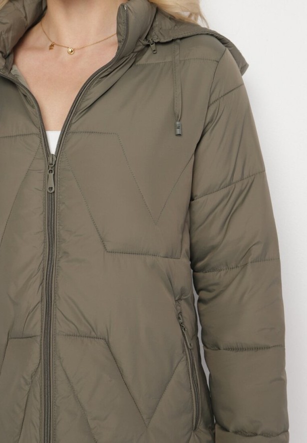 Ciemnozielona Kurtka z Szerokim Pikowaniem i Kapturem Yasidi