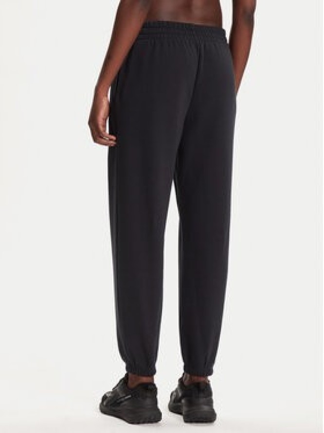Under Armour Spodnie dresowe Essential Fleece Joggers 1373034 Czarny Regular Fit