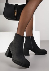 Czarne Botki do Kostki Vices na Słupku z Imitacji Zamszu Dodvire