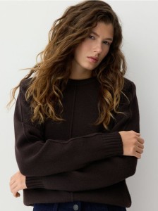 Sweter z wełny merino - ciemnobrązowy