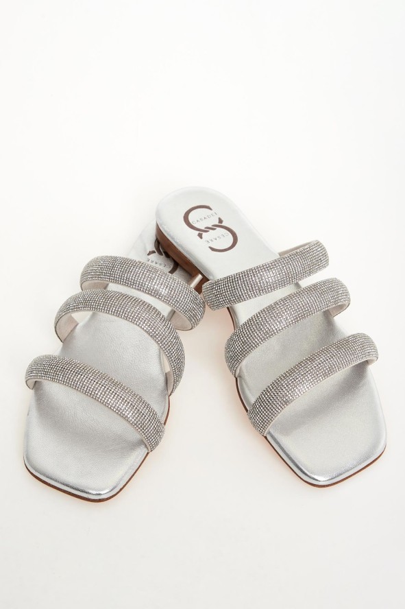 Klapki damskie skórzane CESARE CASADEI