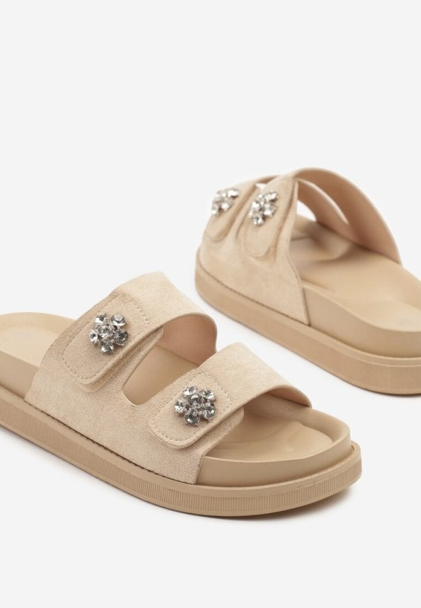 Beżowe Klapki na Grubej Podeszwie z Cyrkoniami Mevia