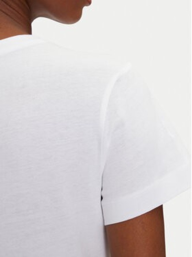 Guess T-Shirt V5GI10 K9RM1 Biały Regular Fit