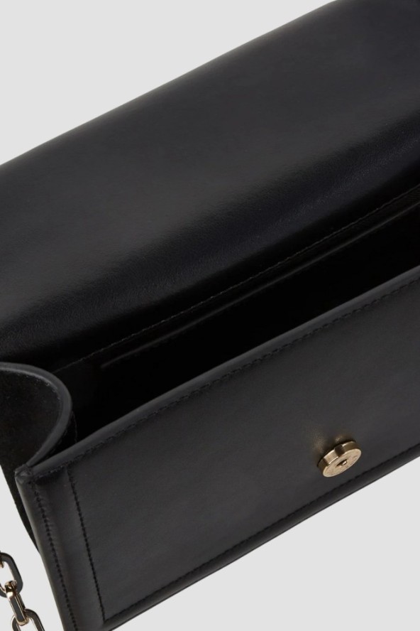 KARL LAGERFELD Czarna skórzana listonoszka Nova