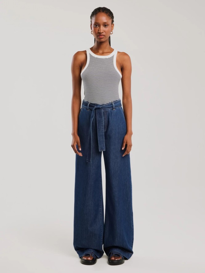 Jeansy damskie wide z paskiem granatowe Julii 550