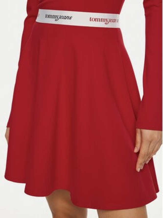 Tommy Jeans Sukienka codzienna DW0DW19465 Czerwony Slim Fit