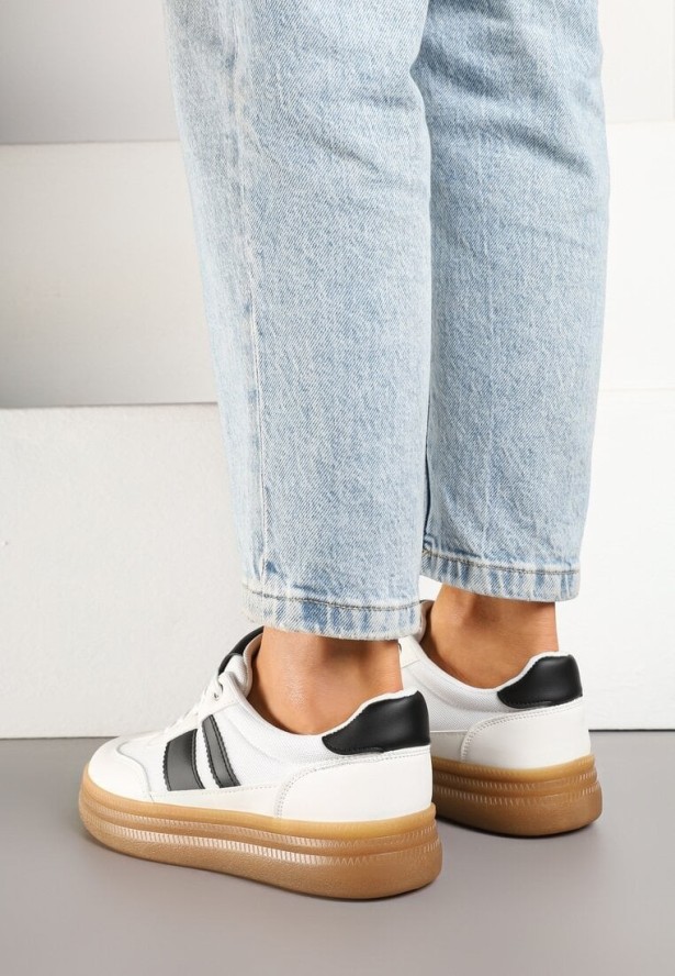 Białe Sneakersy Kultowe Tenisówki z Ozdobnymi Paskami Tenavellea