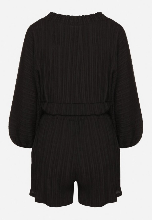 Czarny Komplet Bluzka z Rękawami Typu Nietoperz i Głębokim Dekoltem Szorty z Gumką w Talii Femvia