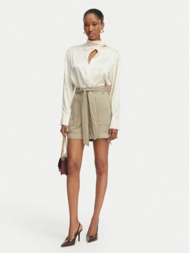 Guess Szorty materiałowe W5GD1R WG4C2 Khaki Regular Fit