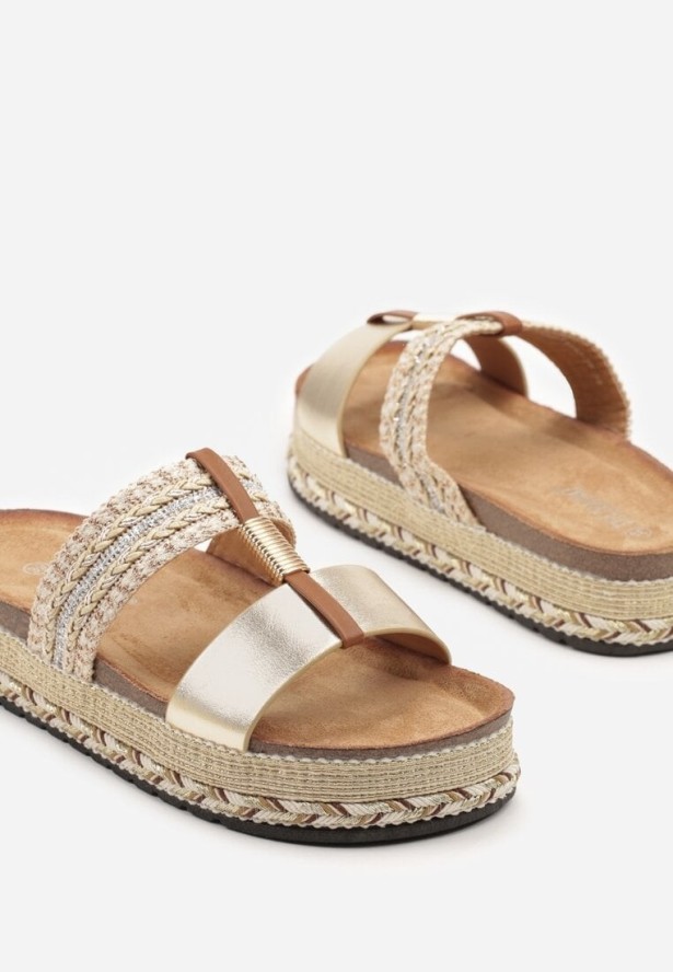 Złote Klapki w Stylu Boho Zdobione Plecionką i Metaliczną Nicią Vileldi