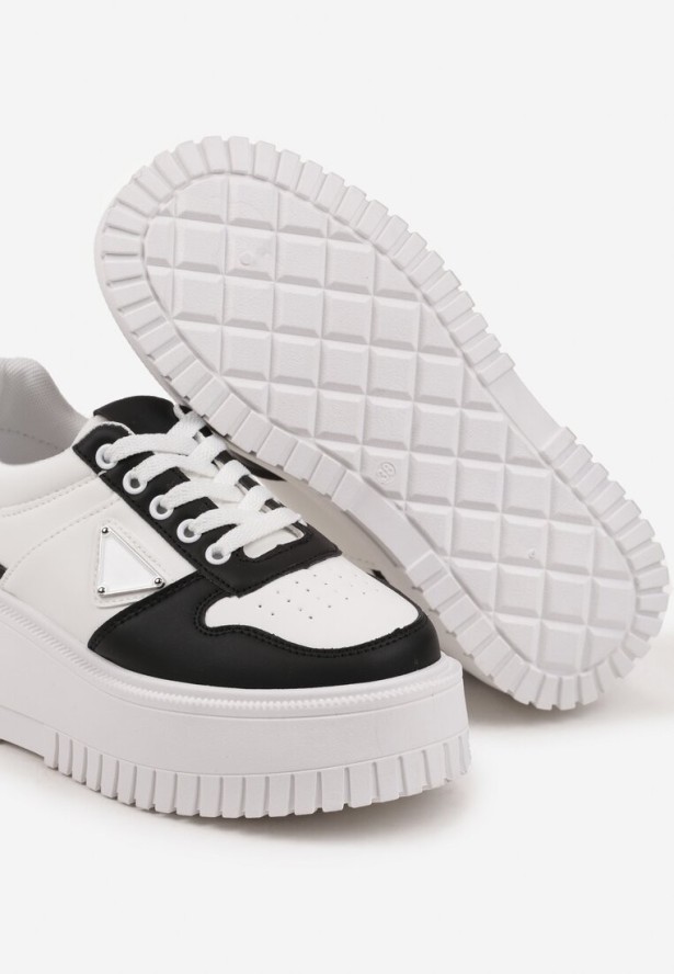 Biało-Czarne Sneakersy na Karbowanej Platformie Feniora