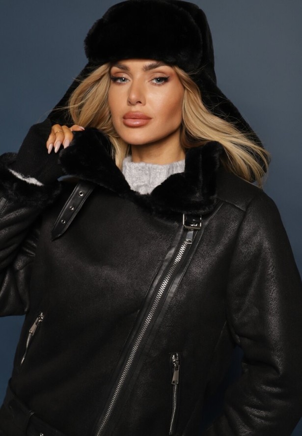 Czarna Kurtka Biker z Ozdobnym Futerkiem i Paskiem z Klamrą Emaro