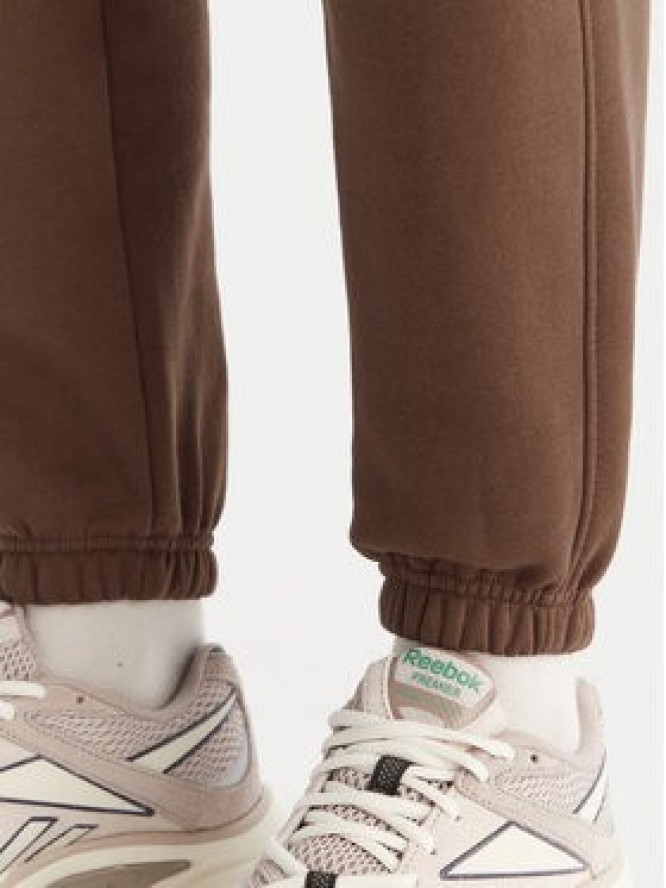 Reebok Spodnie dresowe Reebok X Ewa Chodakowska Evren RK25308CCW Brązowy Regular Fit