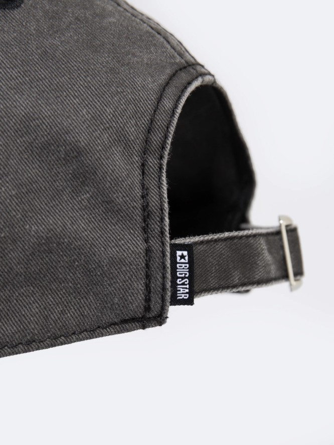 Czapka z daszkiem jeansowa z efektem postarzania czarna Densi 906