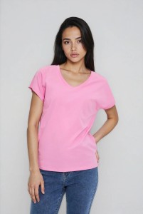 Bawełniany t-shirt z dekoltem w serek różowy