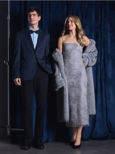 Sukienka midi z aplikacjami - jasnoszary