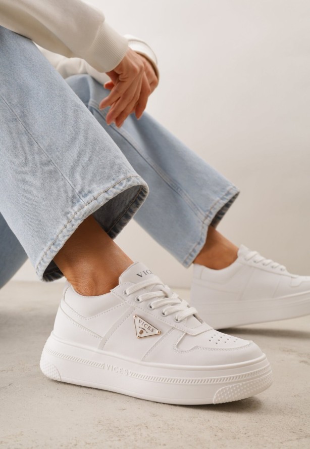 Białe Sneakersy VICES na Grubej Podeszwie z Trójkątną Aplikacją Meanata