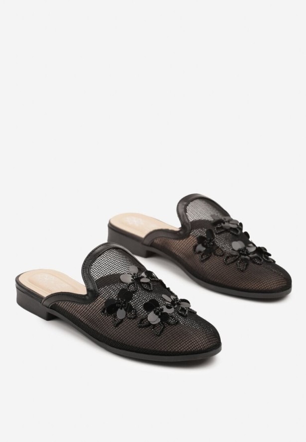 Czarne Siateczkowe Klapki Typu Mule z Kwiatami 3D Vilmoi