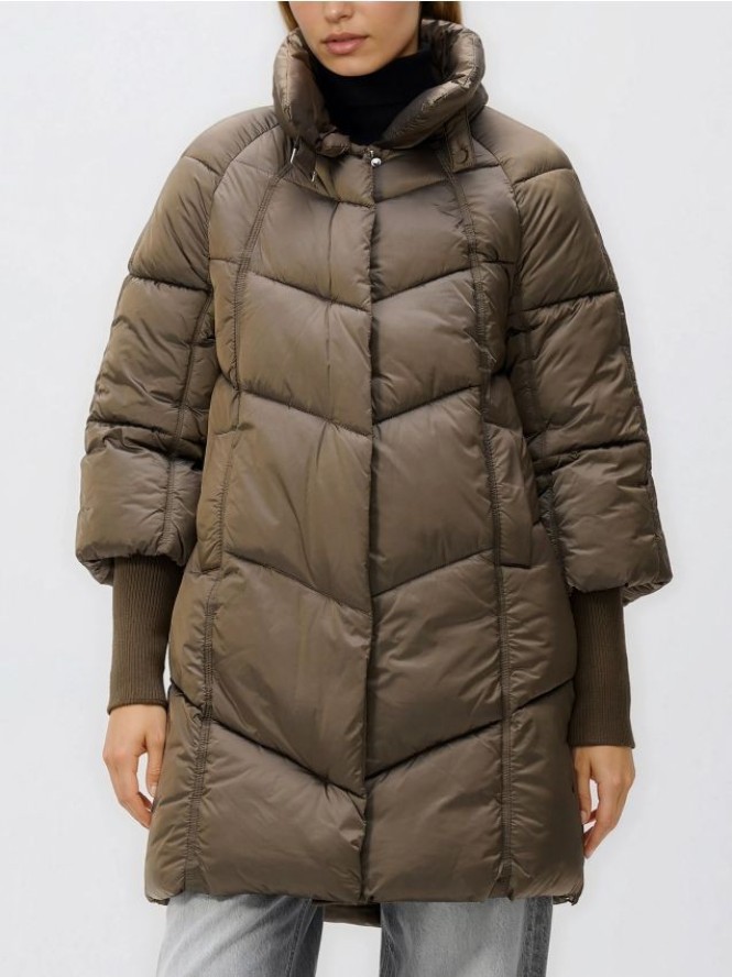 Długa pikowana kurtka - oliwkowy