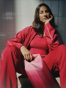 4F Bluza loose bez kaptura szybkoschnąca damska - czerwona XL
