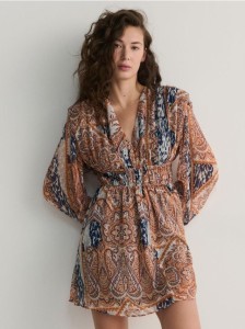 Wzorzysta sukienka mini - wielobarwny