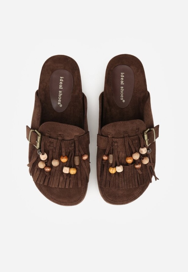 Brązowe Klapki na Grubej Podeszwie z Frędzlami Klamrami i Koralikami Glysnell