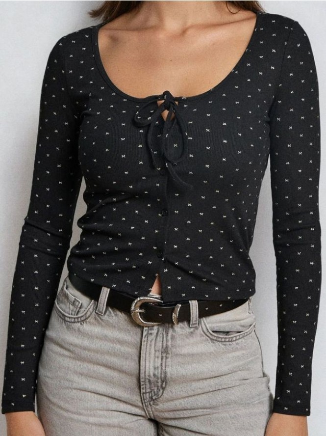 Prążkowana bluzka ze wzorem - czarny