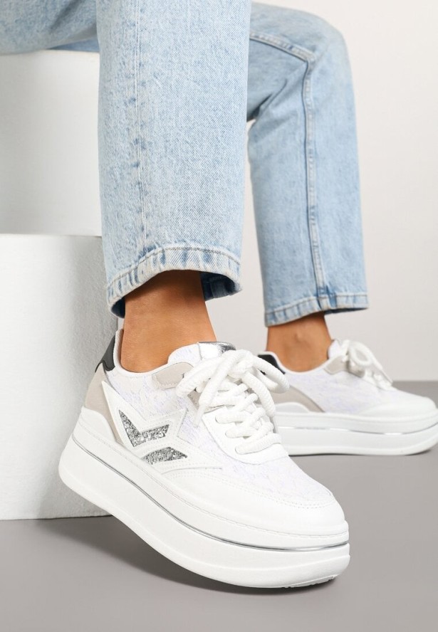 Białe Sneakersy na Platformie Ozdobione Gwiazdą Norlevi