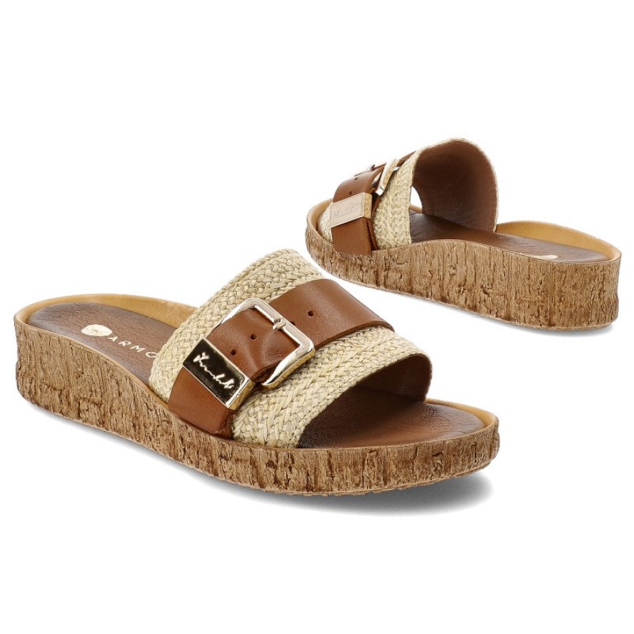 Klapki damskie Armodo, na platformie skórzane z ozdobną sprzączką wygodne, słomkowe brązowe, 40444