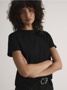 Bawełniany t-shirt regular - czarny