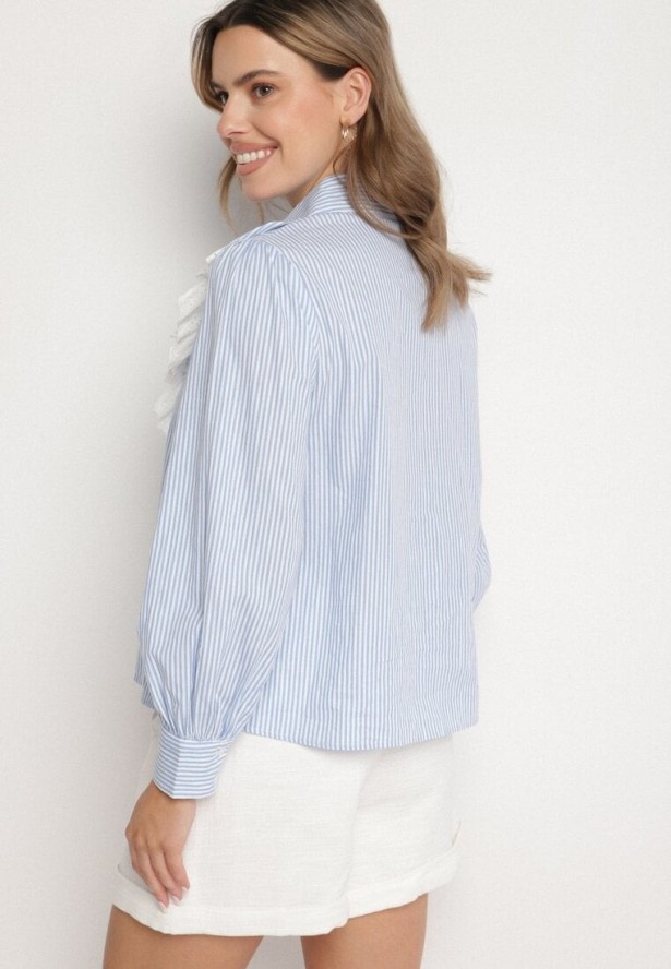 Niebieska Bawełniana Koszula w Paski z Ozdobnym Dekoltem z Falbanką Paleriella