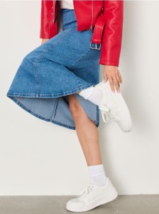 Jeansowa spódnica midi - niebieski