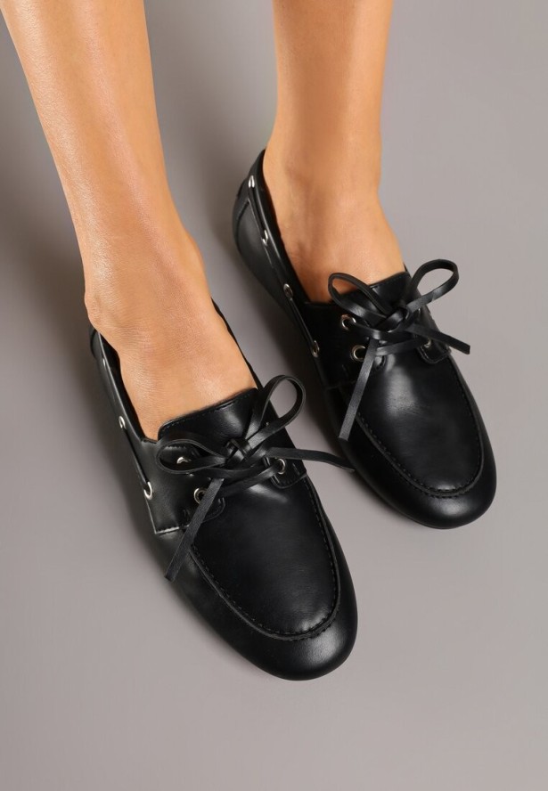 Czarne Mokasyny z Ozdobnym Wiązaniem Lanrive