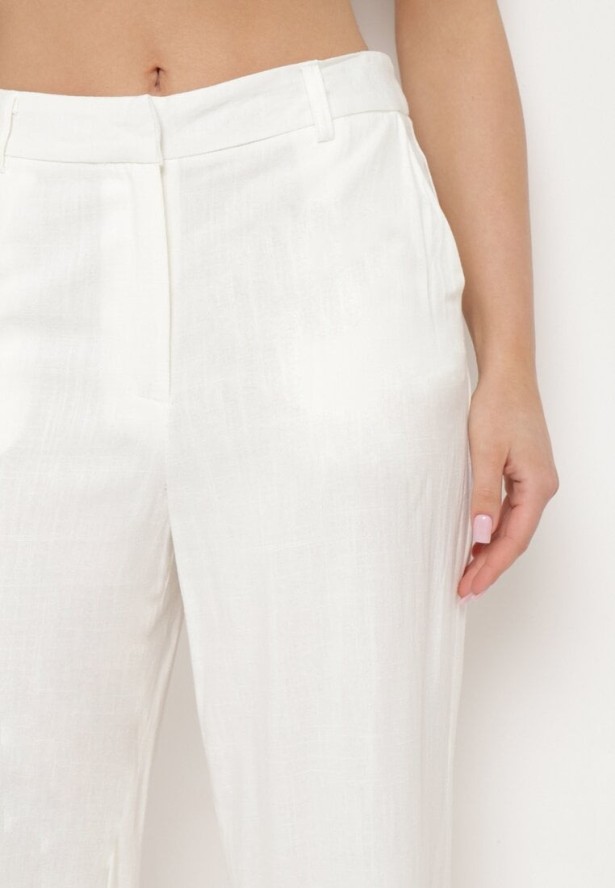 Białe Spodnie Wiskozowe z Lnem o Garniturowym Kroju Zapinane na Haczyk Folessa