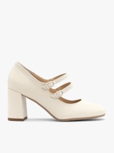Kremowe czółenka damskie z dekoracyjnymi paskami